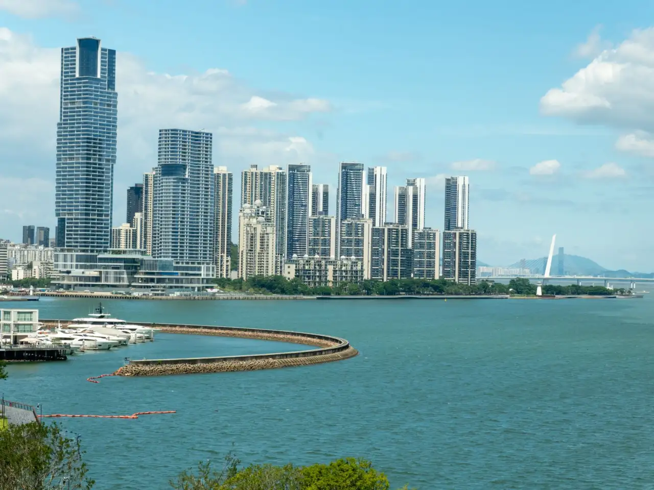 海南袁瑞彬科技智能硬件方案：从概念到量产的落地路径解析